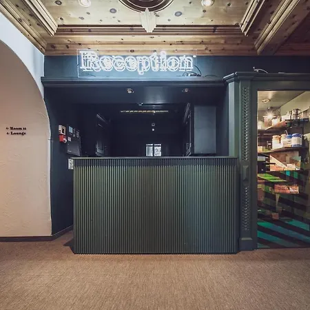 Otel Davoserhof By Mountain