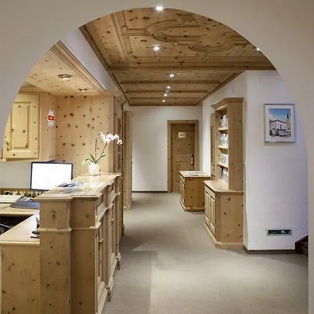 Davoserhof By Mountain